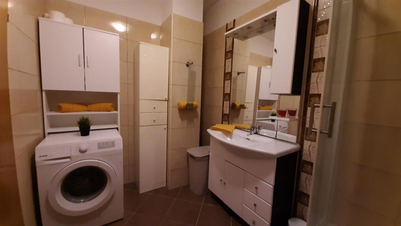 Apartman Ana & Marta 塞尼 外观 照片